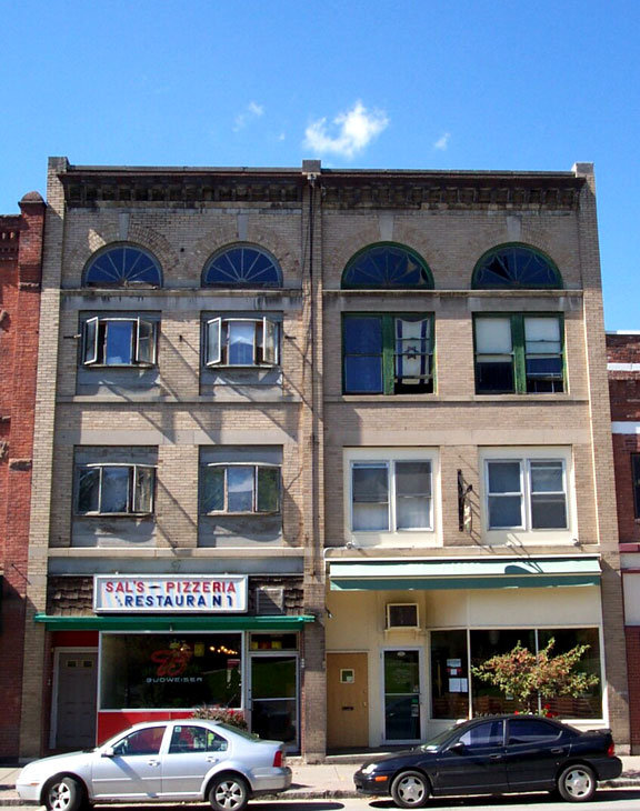 289 Main St.